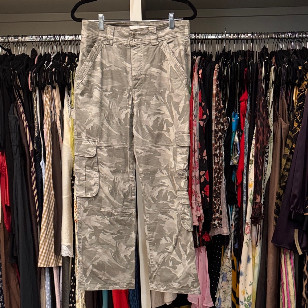 Abercrombie & Fitch Camouflage Straight Leg Pants